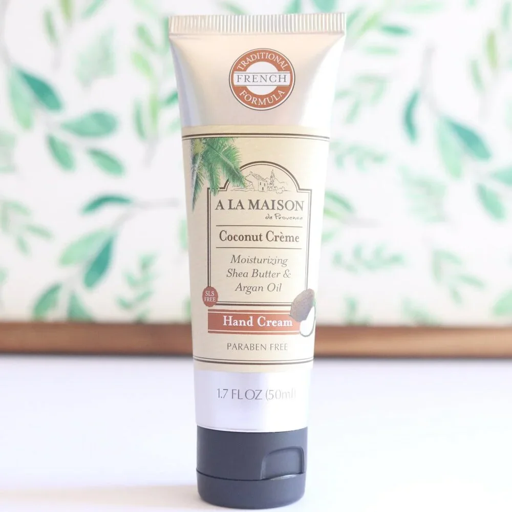 A La Maison | Coconut Crème Moisturizing Shea Butter Argan Oil Lotion Full/Mini - Picture 2 of 16